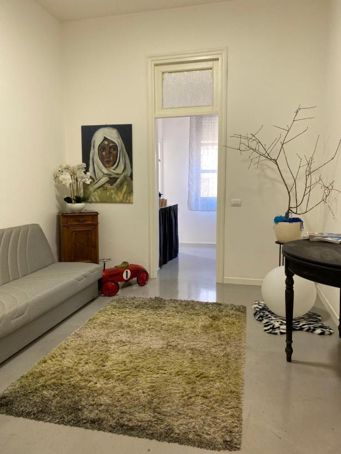 לינה וארוחת בוקר סאסארי Palazzo Pilo מראה חיצוני תמונה