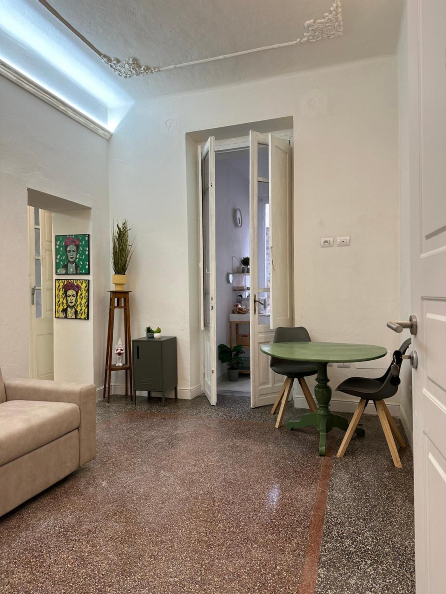 לינה וארוחת בוקר סאסארי Palazzo Pilo מראה חיצוני תמונה